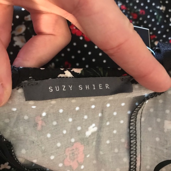 Super cute polka dot floral dress. New with tags - Picture 4 of 8